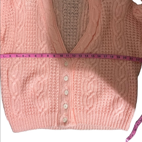 Vintage V-Neck Buttoned Cardigan Pink - Picture 6 of 11